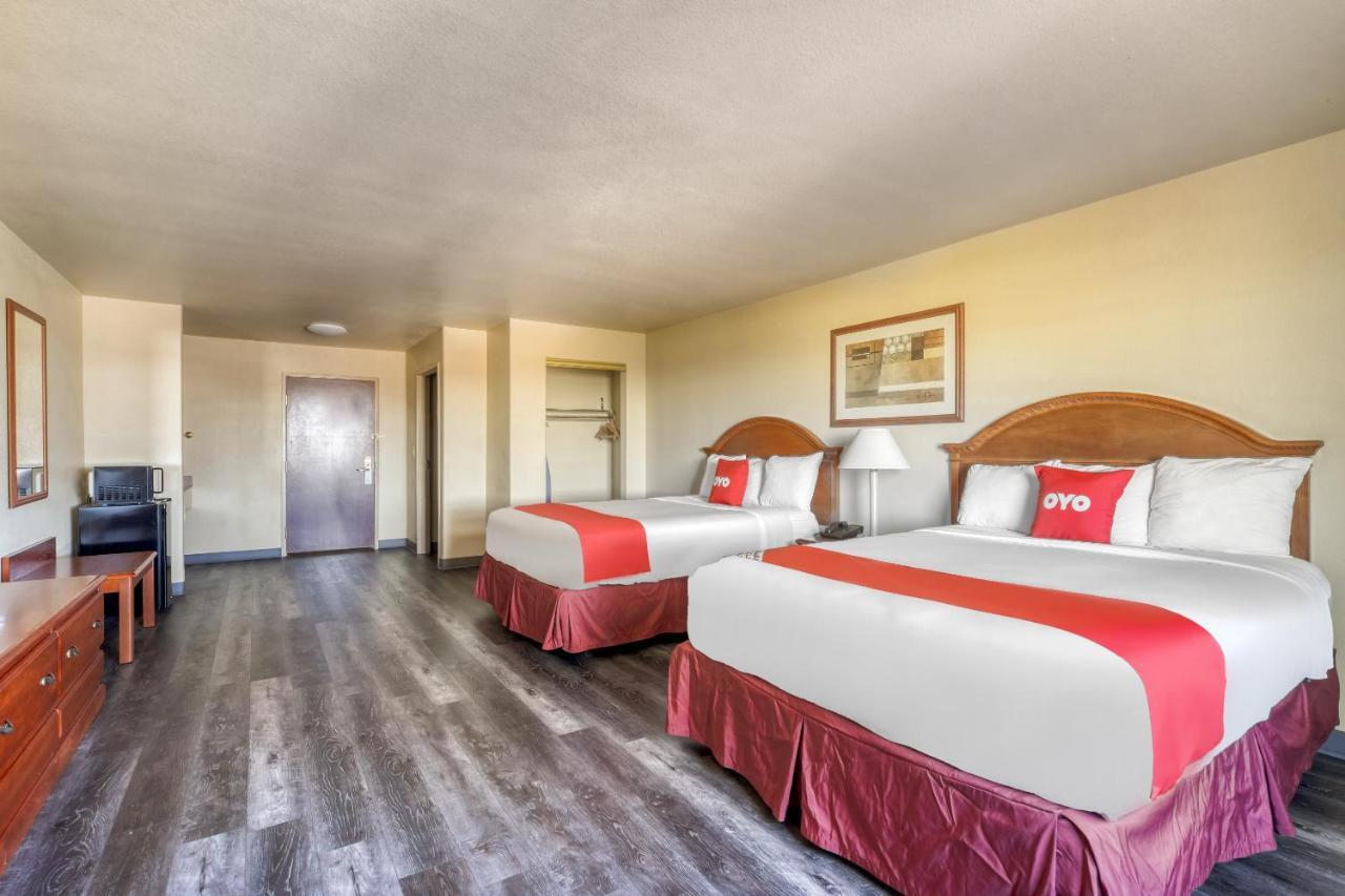 Oyo Townhouse Wichita Falls West Екстер'єр фото
