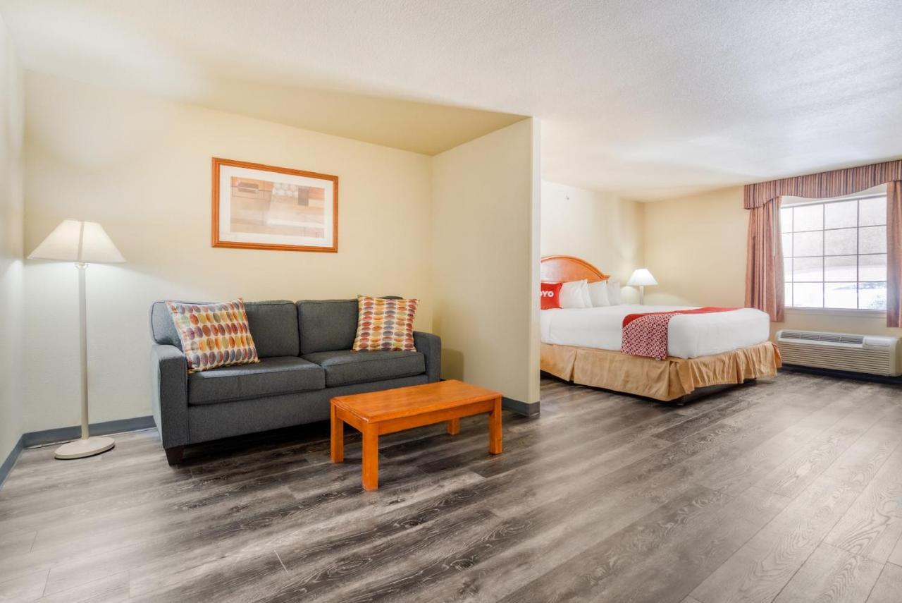 Oyo Townhouse Wichita Falls West Екстер'єр фото