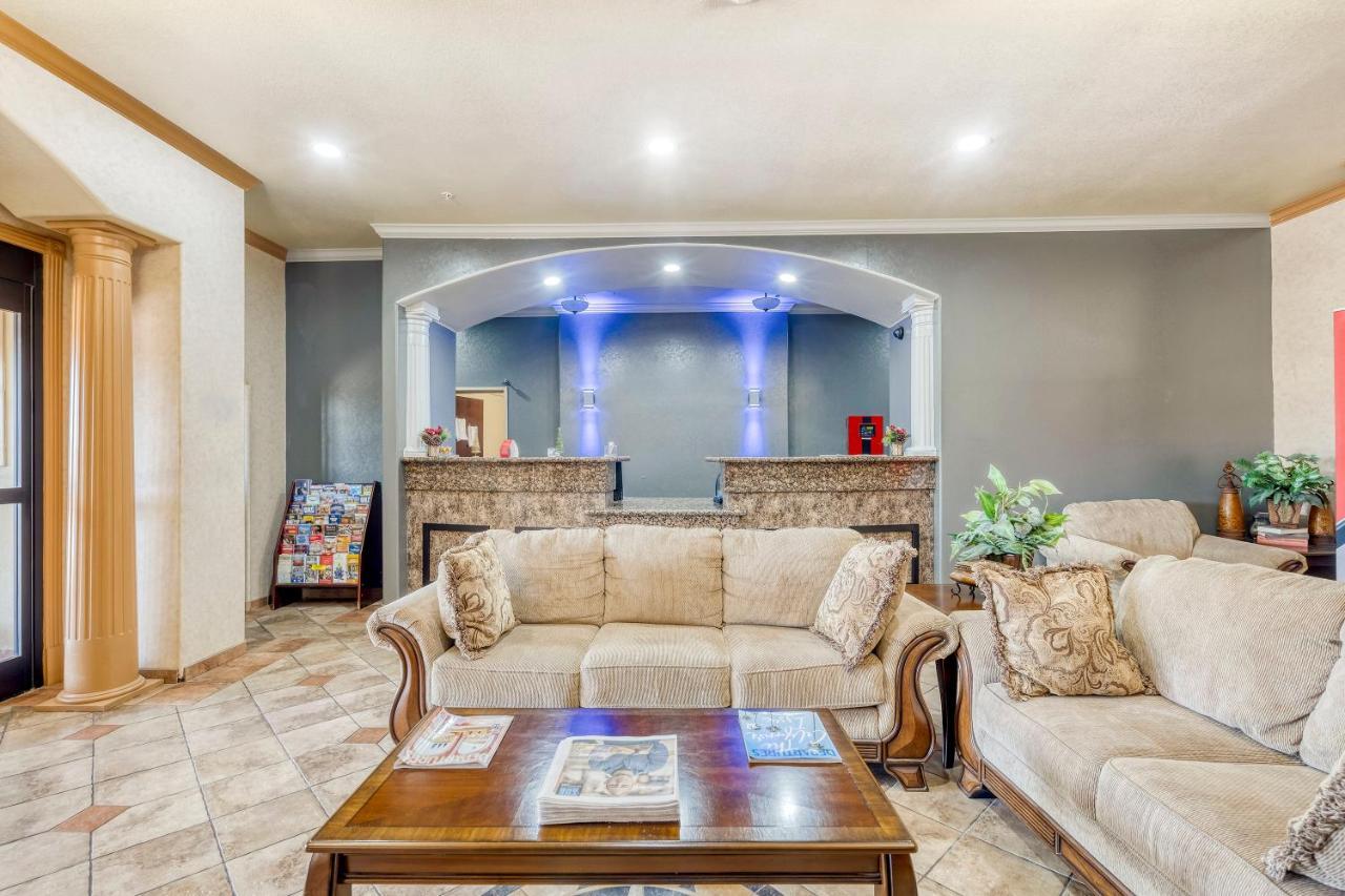 Oyo Townhouse Wichita Falls West Екстер'єр фото