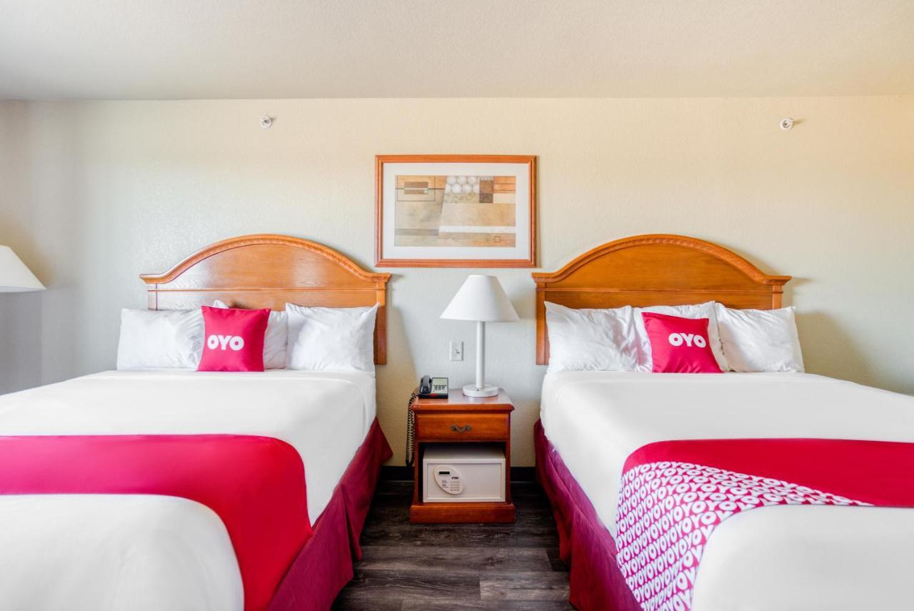 Oyo Townhouse Wichita Falls West Екстер'єр фото