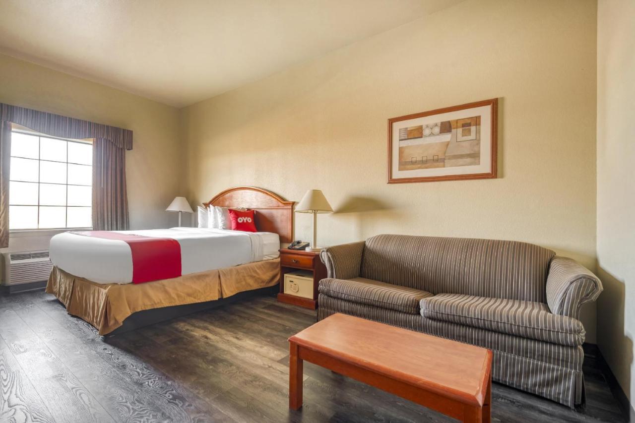 Oyo Townhouse Wichita Falls West Екстер'єр фото